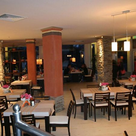 Hotel Luxor Μπουργκάς Εξωτερικό φωτογραφία