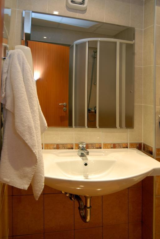 Hotel Luxor Μπουργκάς Εξωτερικό φωτογραφία