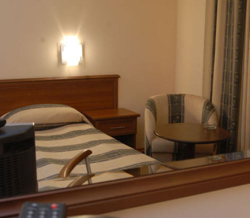 Hotel Luxor Μπουργκάς Εξωτερικό φωτογραφία