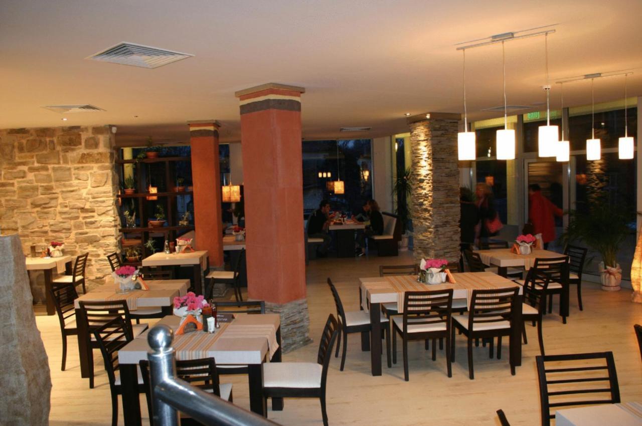 Hotel Luxor Μπουργκάς Εξωτερικό φωτογραφία